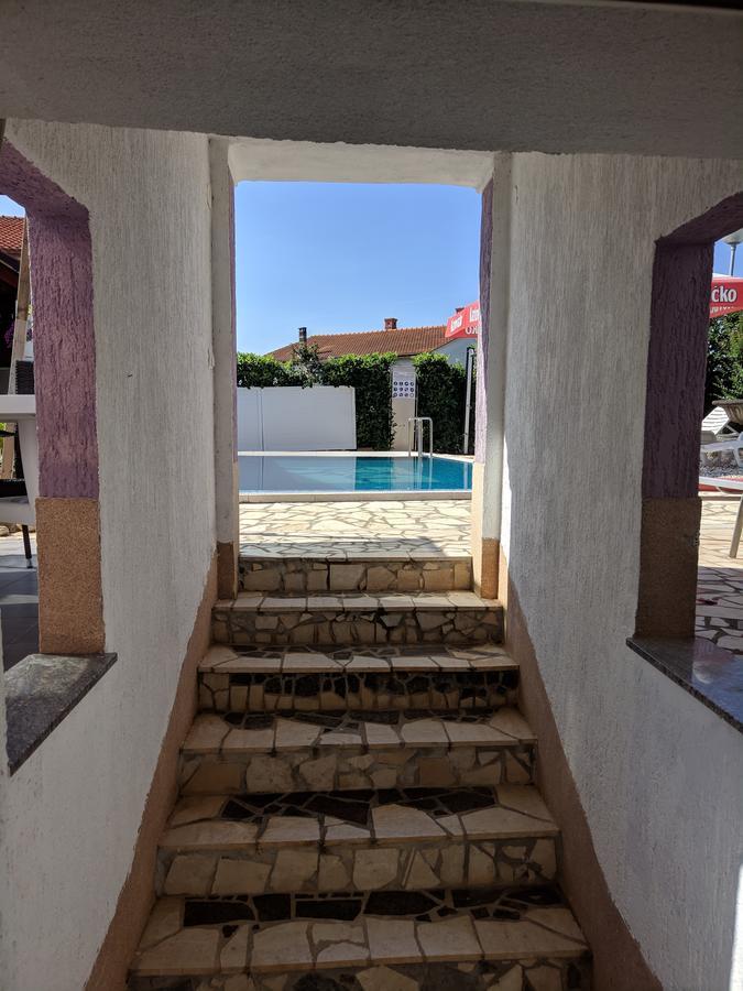 Villa Lory Krk كرك المظهر الخارجي الصورة